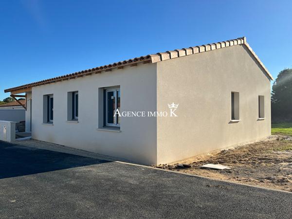 NOUAILLÉ MAUPERTUIS - Maison T4 de plain-pied. , Nouaille maupertuis