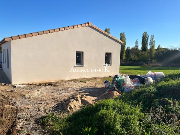 NOUAILLÉ MAUPERTUIS - Maison T4 de plain-pied. , Nouaille maupertuis