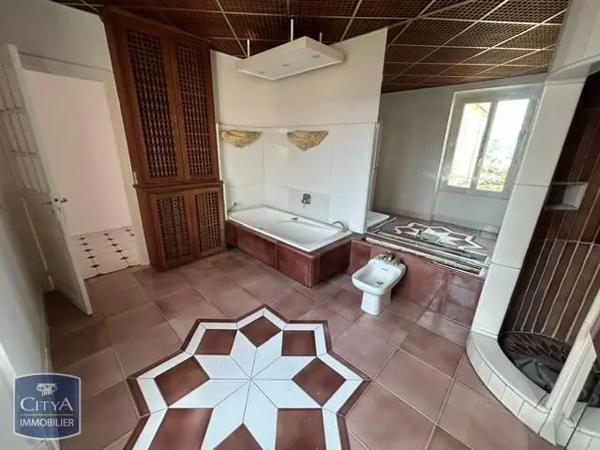 Appartement à louer 4 pièces 150.01m² Cannes (06400)