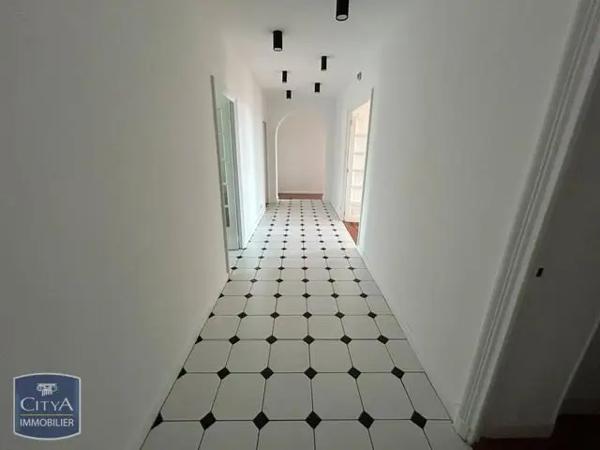 Appartement à louer 4 pièces 150.01m² Cannes (06400)