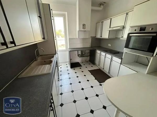Appartement à louer 4 pièces 150.01m² Cannes (06400)