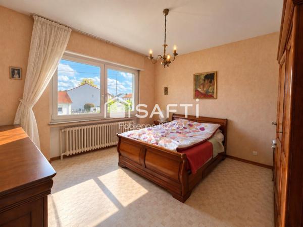 CREUTZWALD - MAISON  INDIVIDUELLE PLAIN PIED SUR SOUS SOL COMPLET ET JARDIN
