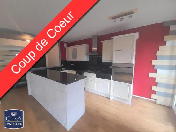 Appartement à louer 4 pièces 76.65m² Cholet (49300)
