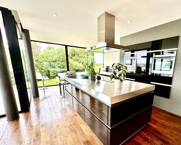 Dpt Finistère (29), à vendre PLOUGASTEL DAOULAS maison T6 de 240 m² - Terrain de 3 700 m² - vue Rade