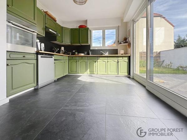 Maison mitoyenne 1 côté Wasquehal Secteur Marcq-Wasquehal-Mouvaux 114 m²