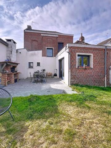 Maison mitoyenne 1 côté Wasquehal Secteur Marcq-Wasquehal-Mouvaux 114 m²