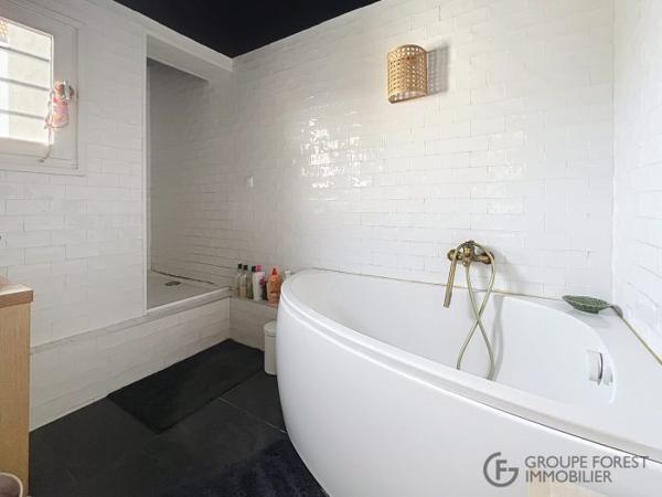 Maison mitoyenne 1 côté Wasquehal Secteur Marcq-Wasquehal-Mouvaux 114 m²