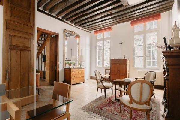 Paris 5 - HENRI IV- Quai de la Tournelle - Sectorisation Henri IV Appartement de charme du 18e siècle