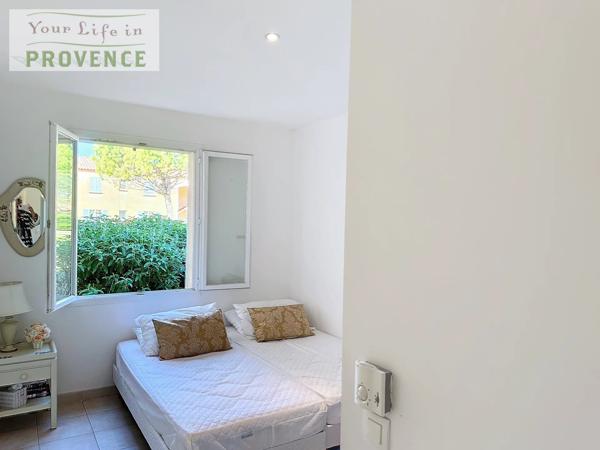 Superbe Appartement au rez de chaussé avec grande terrasse