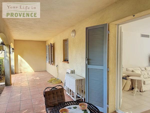 Superbe Appartement au rez de chaussé avec grande terrasse