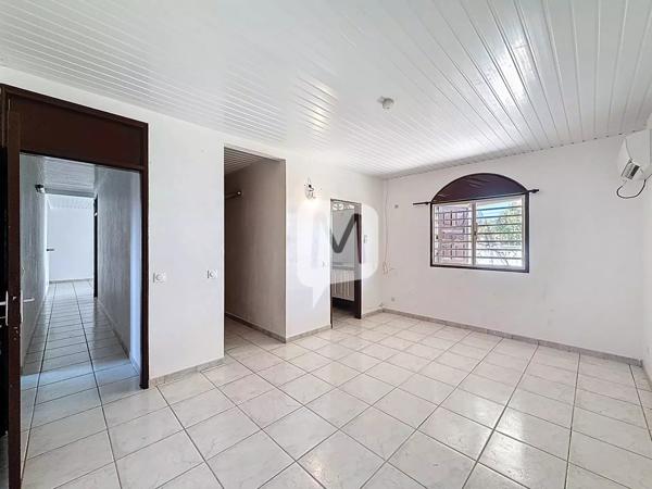 DPT GUYANE, à louer CAYENNE Maison individuelle T5 d'environ 113 m²
