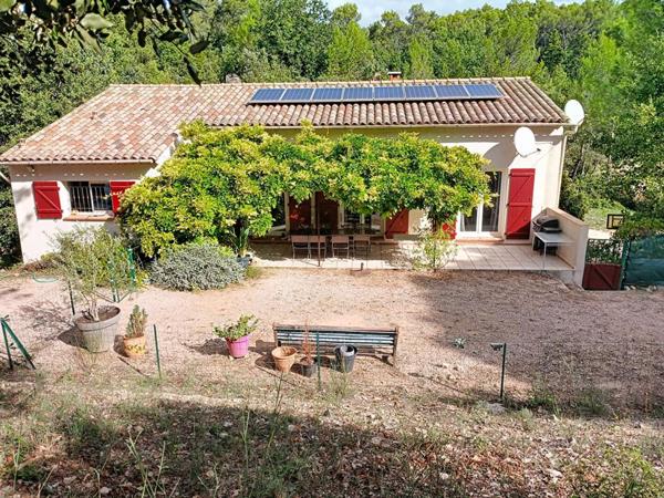 Maison sur 4809m² de terrain avec appartement indépendant et garage - Brignoles