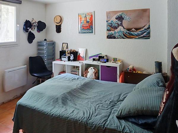Maison sur 4809m² de terrain avec appartement indépendant et garage - Brignoles