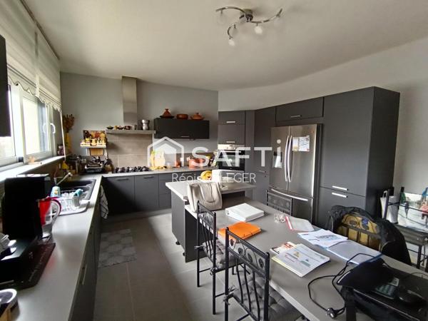 Belle maison avec vue dégagée