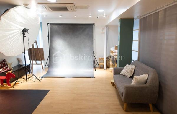 Local d activites de 135 m²