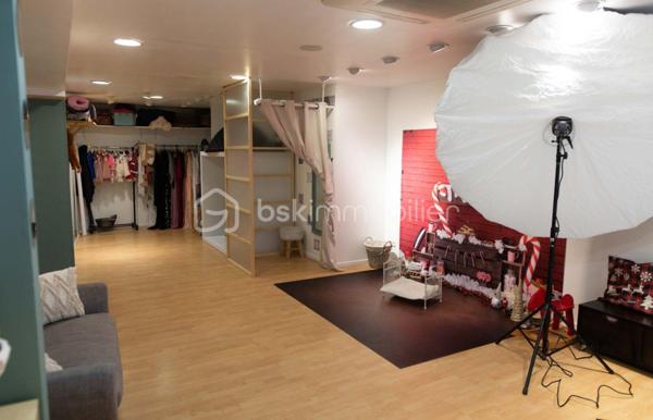 Local d activites de 135 m²