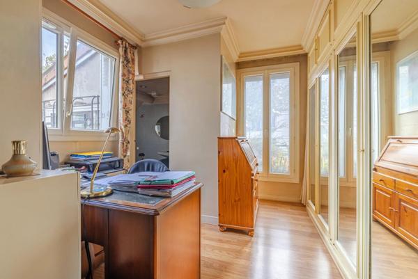 Vente Maison 10 pièces 190 m2 à Saint-Maur-des-Fossés