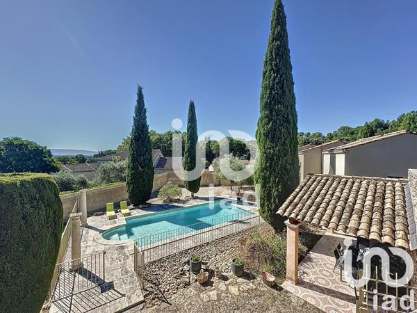 Maison à vendre 19 pièces 445 m² Châteauneuf-de-Gadagne