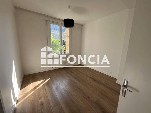 Location Appartement 3 pièces 60 m² - 85 RUE SAINT JACQUES Etampes 91150