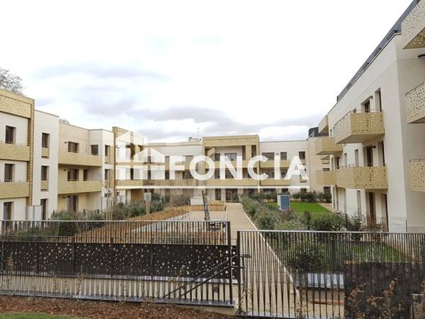 Location Appartement 2 pièces 46 m² - 40 RUE BROSSOLETTE Chartres 28000