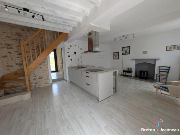 Maison de bourg rénovée à Voutré