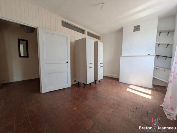 Maison de bourg rénovée à Voutré