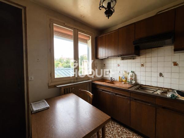 RENANCOURT - MAISON TYPE 4 D'UNE SUPERFICIE D'ENVIRON 65M2 AVEC JARDIN ET SOUS SOL