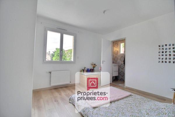 1h Gare PARIS/Bercy - A VENDRE MAISON CONTEMPORAINE RECENTE 100 m2 env.  terrasse et jardin clos