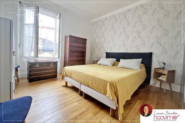 Place Viarme, appartement 5 pièces de 110 m2, 3 chambres, 1 bureau