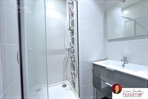 Place Viarme, appartement 5 pièces de 110 m2, 3 chambres, 1 bureau