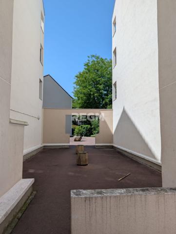 Aulnay-sous-Bois (93600) DUPLEX FAMILIAL AVEC JARDIN ET BOX RÉSIDENCE RECHERCHÉE DES CORNOUILLERS AULNAY-SOUS-BOIS