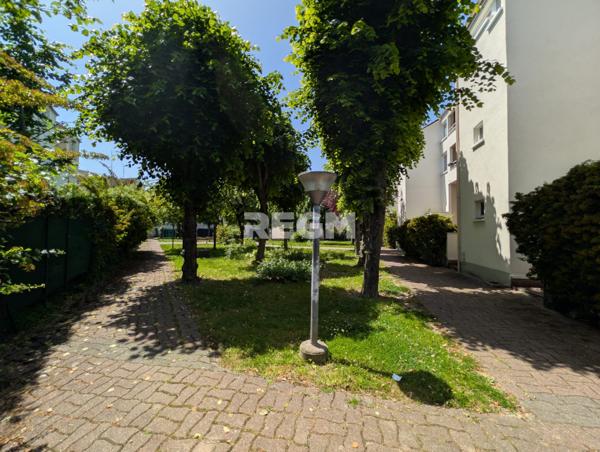 Aulnay-sous-Bois (93600) DUPLEX FAMILIAL AVEC JARDIN ET BOX RÉSIDENCE RECHERCHÉE DES CORNOUILLERS AULNAY-SOUS-BOIS