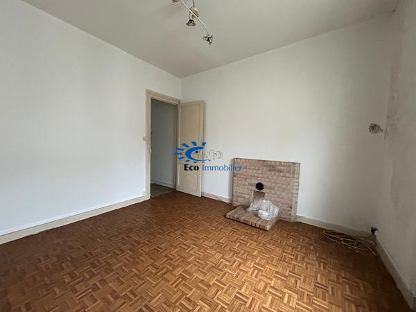 EXCLUSIVITE LA ROCHELLE IMMEUBLE A RENOVER COMMERCE + APPARTEMENT  La rochelle