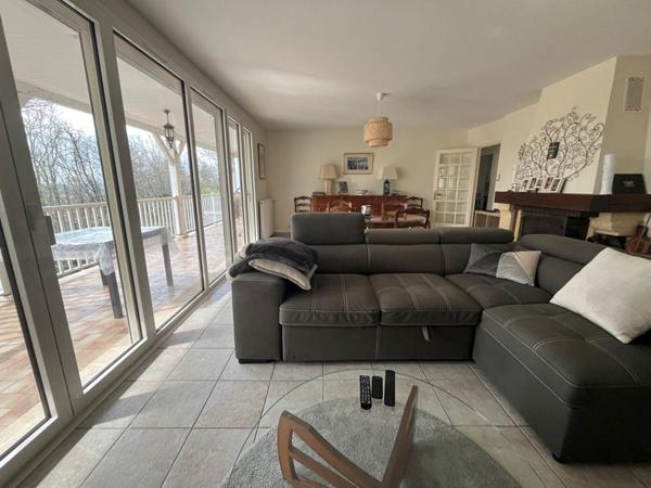 Maison Boulazac Isle Manoire 5 pièces134 m2