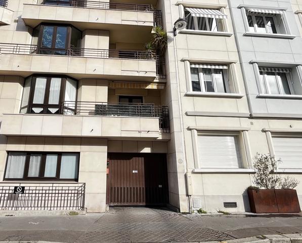 Paris (75015) Emplacement de parking Rue Sextius Michel Paris 15è