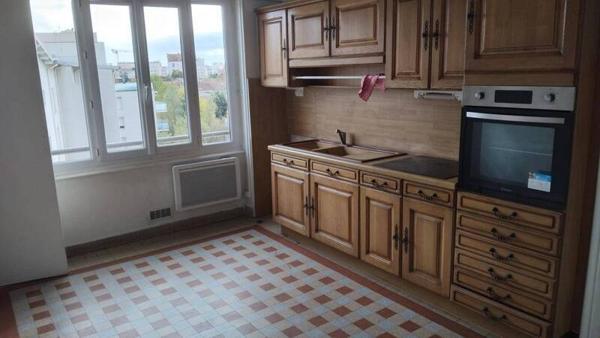 Appartement 3 pièces                                        - 69008 Lyon 8e  Arrondissement Réf : 4383