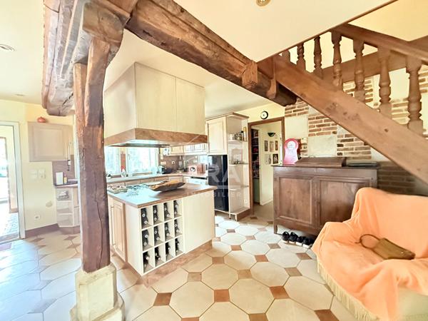 Propriété typique normande 9pièce(s) 183m2 avec dépendance