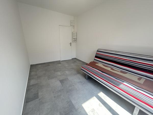 Corbeil-Essonnes (91100) À louer – Studio meublé de 17 m² - Rive Droite