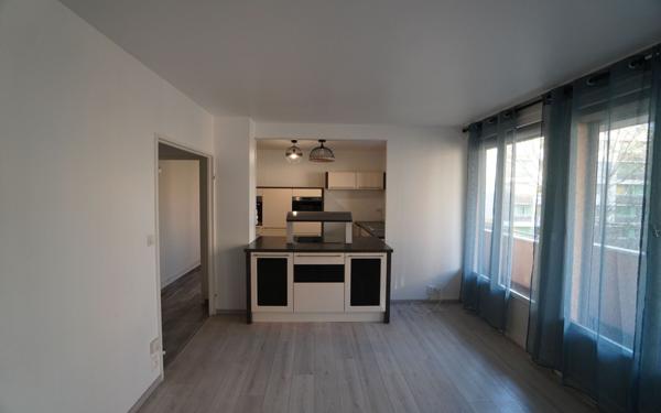 Appartement à louer    4 pièces • 76,70 m2 Chenôve