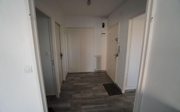 Appartement à louer    4 pièces • 76,70 m2 Chenôve