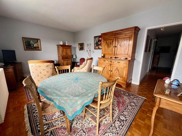 Appartement Proce-Canclaux type 3, cave, balcon, parking,  
Nantes 44100