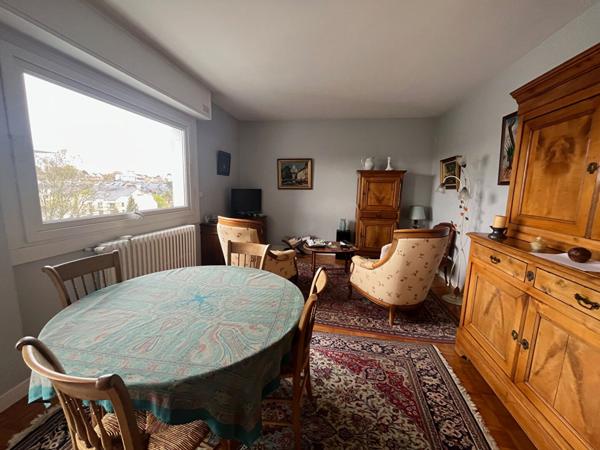 Appartement Proce-Canclaux type 3, cave, balcon, parking,  
Nantes 44100