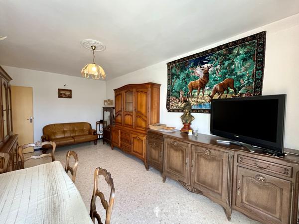 Carcassonne T4 traversant avec 2 balcons et 1 garage