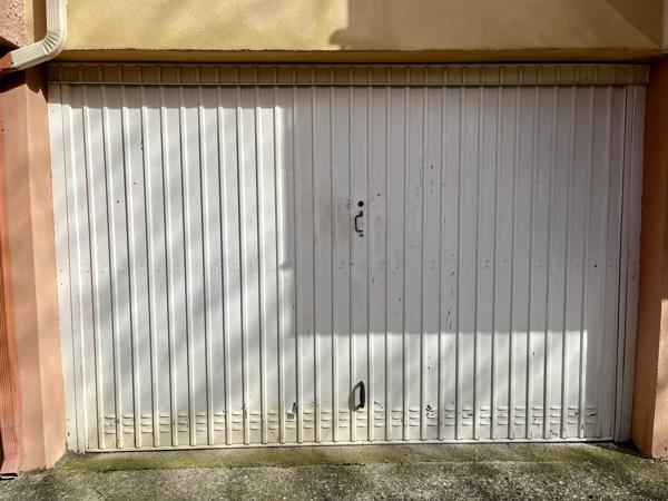 Carcassonne T4 traversant avec 2 balcons et 1 garage