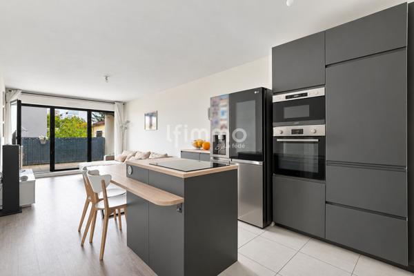 Montreuil Hôpital- Appartement 4P/3ch 77m2 - Terrasse 13m2- Parking