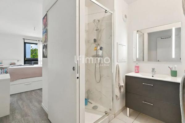 Montreuil Hôpital- Appartement 4P/3ch 77m2 - Terrasse 13m2- Parking