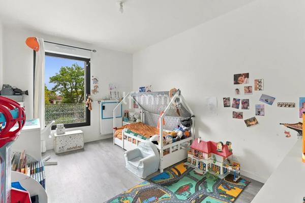 Montreuil Hôpital- Appartement 4P/3ch 77m2 - Terrasse 13m2- Parking