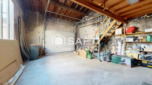 Charmante maison de ville, 3 chambres, cours et garage