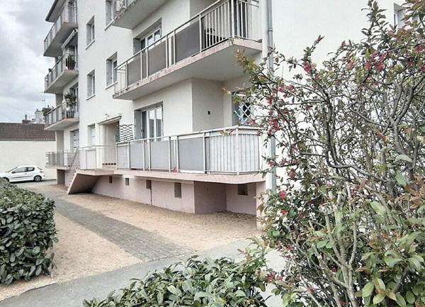 Appartement à vendre    1 pièce • 42 m2 Montluçon
