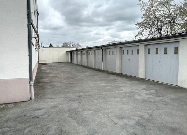 Appartement à vendre    1 pièce • 42 m2 Montluçon